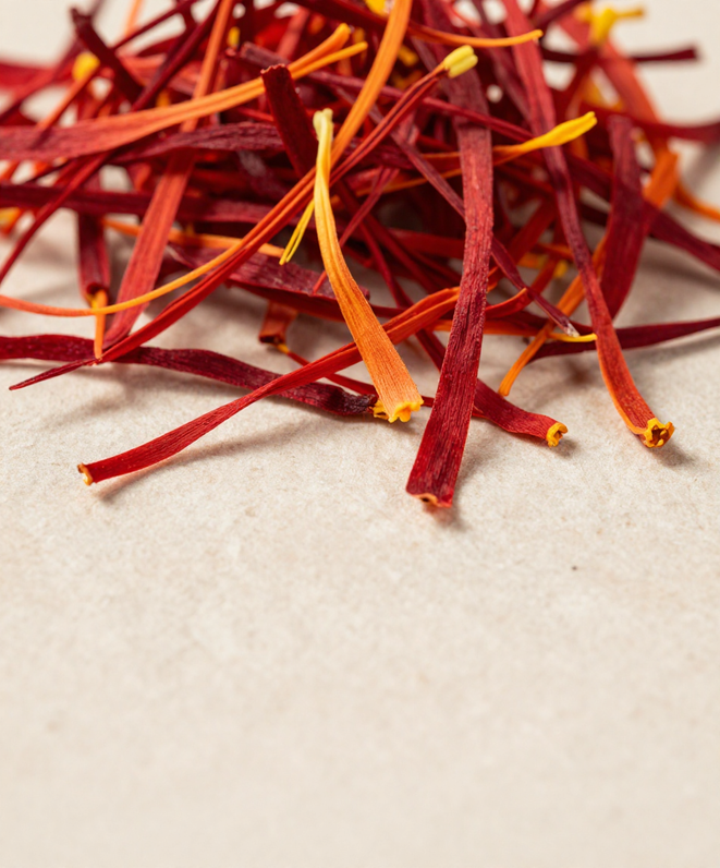 Saffron pure dried Crocus sativus filaments macro